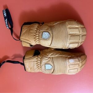 Hestra Camel Leather Ski Gloves